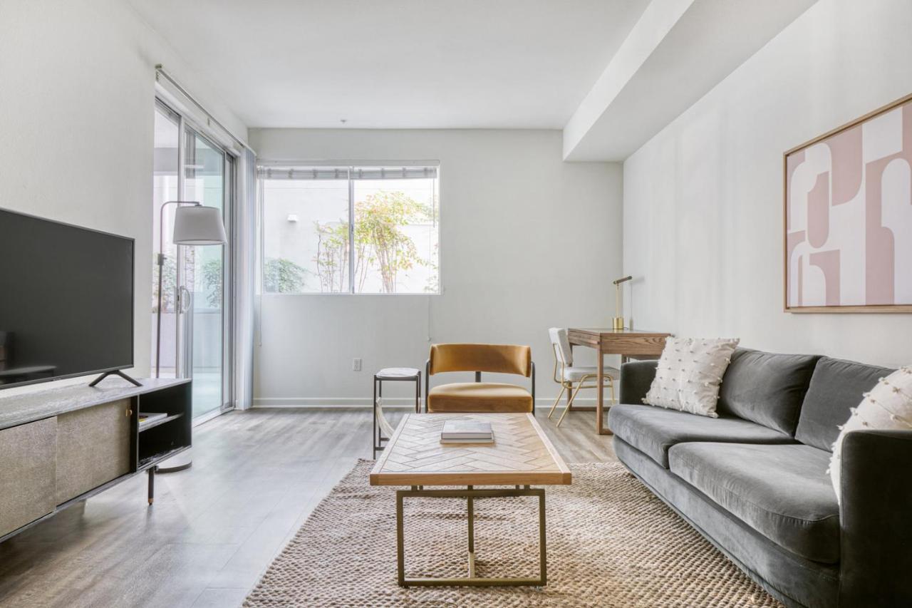 N Hollywood 1br W Pool Gym Nr Shops Lax-529 * Los Angeles